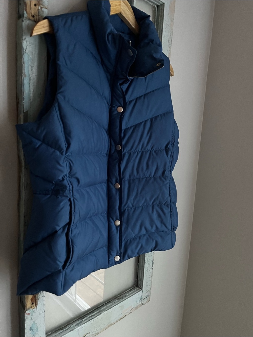 J. Crew women’s Quilted Navy Puffer Vest - Picture 2 of 6